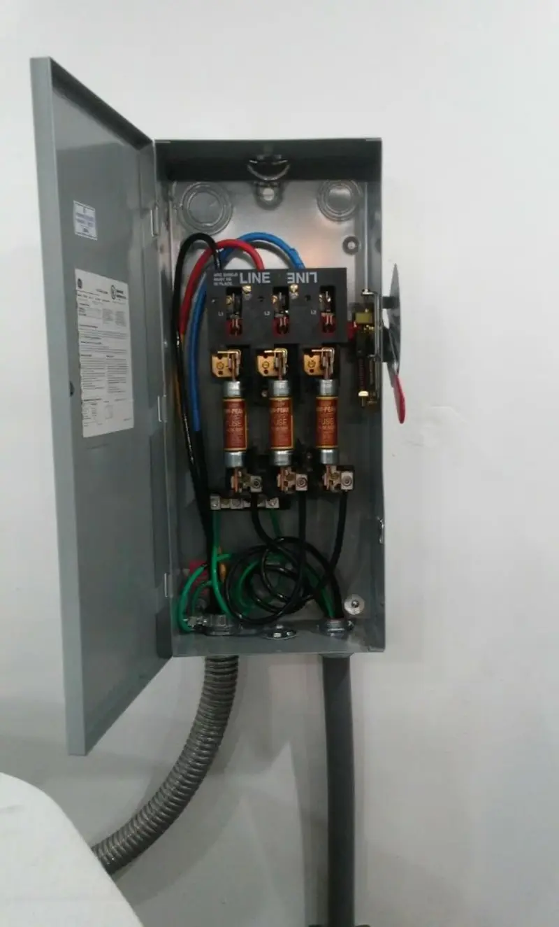 Three-phase disconnect switch installed for Electrical Wiring & Rewiring in Rice
